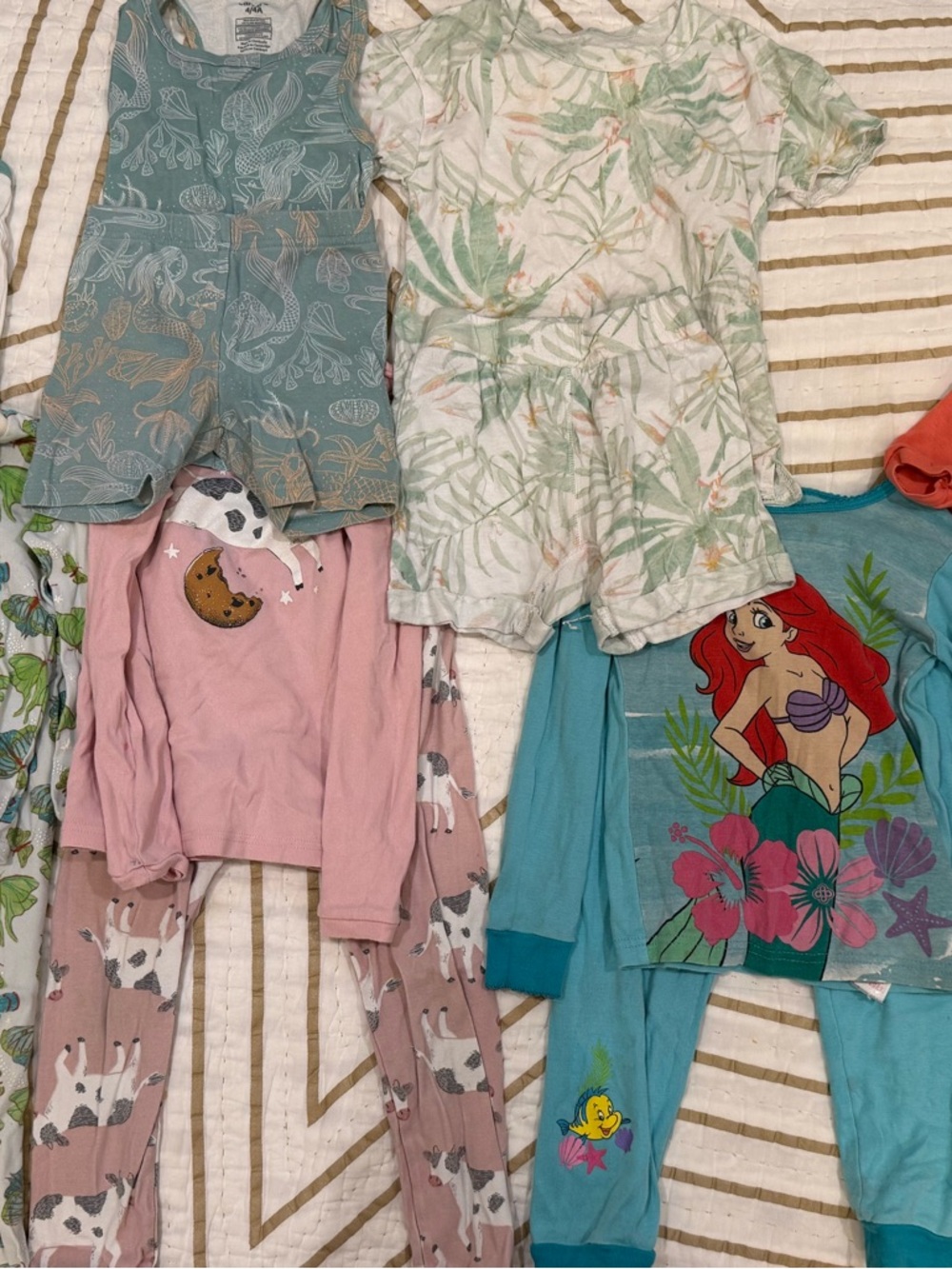 Bundle of 7 pajama sets size 4T